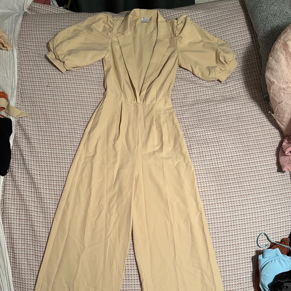 Wide leg jumpsuit